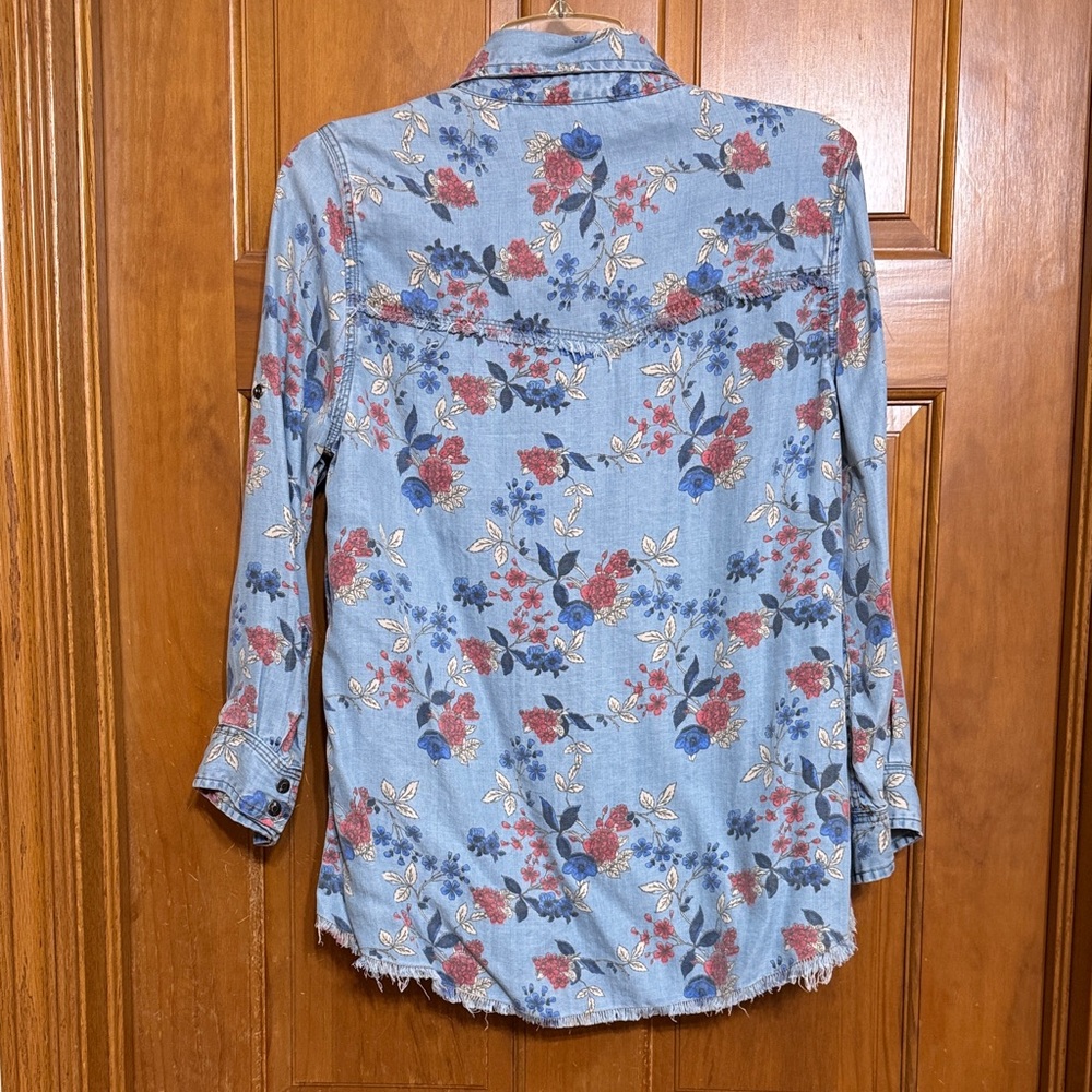 Reba Floral Button-Down Denim Shirt - Picture 5 of 5